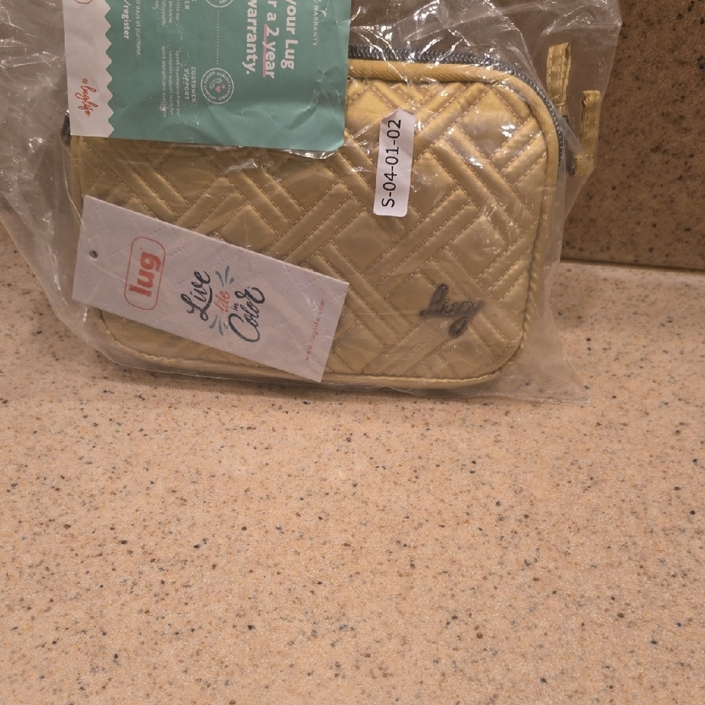 Lug Quilted Gold Cosmetic Bag